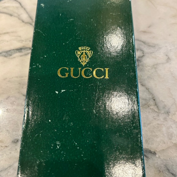 Authentic Gucci key fob in original box - Picture 5 of 5